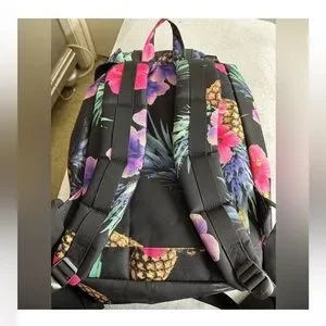 Hershel Little America
Hawaiian Floral Tropical Rare
Backpack Buy Unisex Herschel Supply Co Little America Mid-Volume  main image 4